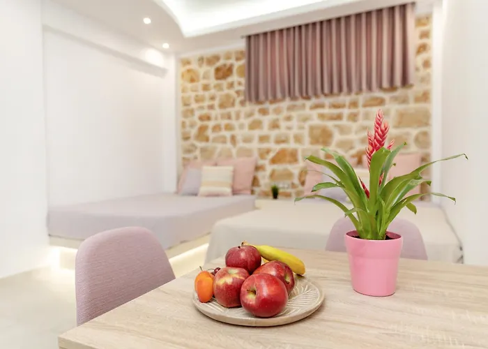 Ξενοδοχείο με διαμερίσματα Katerina Roza - Heartfelt Hospitality In The Naxos City