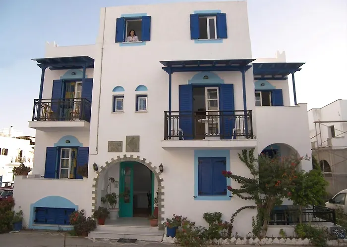 Ξενοδοχείο με διαμερίσματα Katerina Roza - Heartfelt Hospitality In The 4*