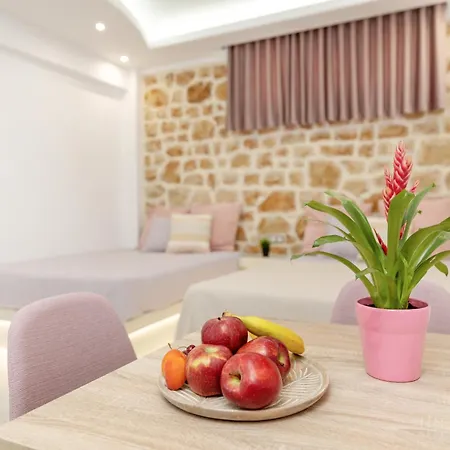 Апарт-отель Katerina Roza - Heartfelt Hospitality In The Naxos City