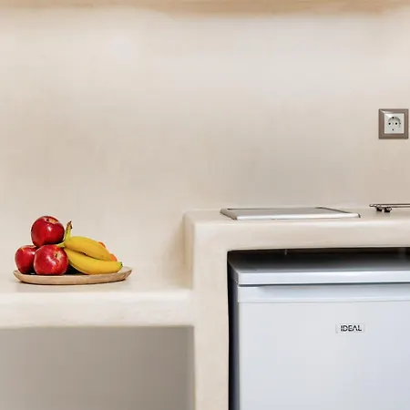 Katerina Roza - Heartfelt Hospitality In The 4* Naxos City