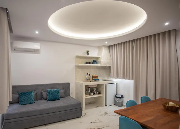 Aparthotel Katerina Roza - Heartfelt Hospitality In The 4*