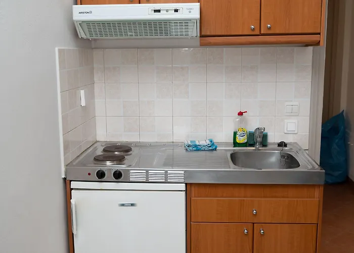 Katerina Roza - Heartfelt Hospitality In The 4* Naxos City